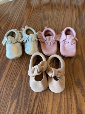 Freshly Picked Baby Shoe Trio in Pink, Metallic Gold, and Beige 3